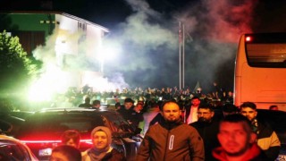 Sakaryasporun final coşkusu sokaklara sığmadı