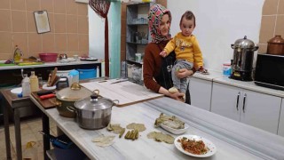 Sardığı dolmalarla işletme açtı