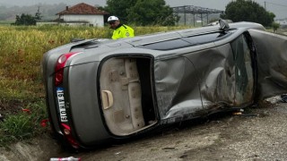 Sarıgölde trafik kazası: 3 yaralı