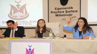 Şehzadeler Belediye meclisi Başkan Durbaya borçlanma yetkisi verdi