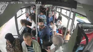 Şeker komasına giren yolcusunu görünce güzergahını hastaneye çevirdi