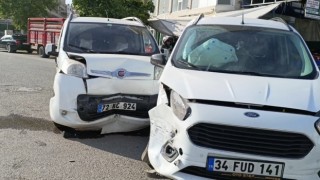 Siirtte maddi hasarlı trafik kazası
