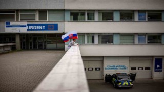 Silahlı saldırıya uğrayan Slovakya Başbakanı Fico, iyileşiyor