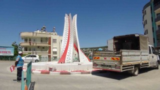 Silifkede Ay Yıldız anıtının sökülmesi tepkilere neden oldu