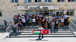 Silvanda öğrenciler Gazze koreografisi oluşturdu