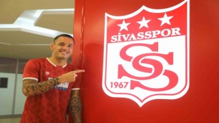 Sivassporun gol yükünü Rey Manaj sırtladı
