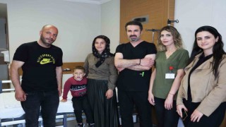 Sobanın üstündeki sıcak patatesi yiyen çocuk ölümden döndü