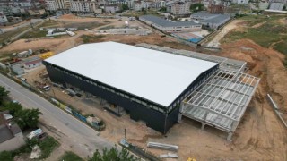 Spor salonunda yan panel montajı başladı