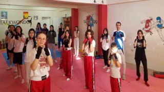 Sungurluda kick boks şampiyonları yetiştiriliyor