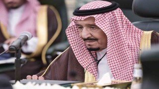 Suudi Arabistan Kralı Selman, yüksek ateş nedeniyle tedavi altında