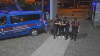 Taksiciyi 20 yerinden bıçaklayıp gasp eden 19 yaşındaki saldırgan, böyle gözaltına alındı