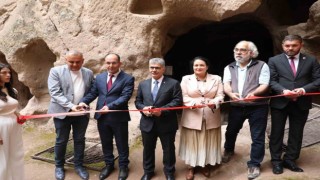 Tarihi Gümüşler Manastırında Karakalem Resim Sergisi