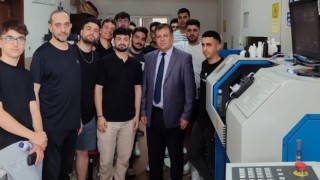 Tavşanlı MYO Makine Bölümü Öğrencileri imalat uygulamalarını da yaparak mezun oluyor