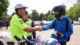 Tavşanlıda trafik kuralları hakkında bilgilendirmede bulunuldu