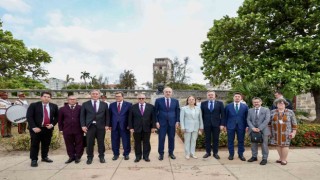 TBMM Başkanı Kurtulmuştan Havanada Atatürk Anıtına ziyaret