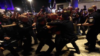 Tel Aviv ve Kudüste hükümet karşıtı protesto