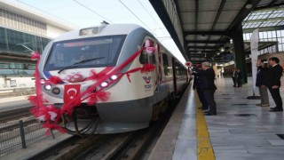 “Tenezzüh Treni”, 90 yıl sonra “Tuz Ekspresi” olarak Çankırı seferlerine başladı