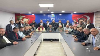 Trabzonda İYİ Parti Yomra teşkilatı da istifa etti