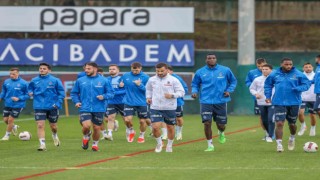 Trabzonspor yağmur altında çalıştı