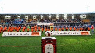 Trendyol Süper Lig: Başakşehir: 0 - Trabzonspor: 1 (İlk yarı)