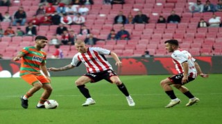 Trendyol Süper Lig: Samsunspor: 0 - Alanyaspor: 1 (İlk yarı)