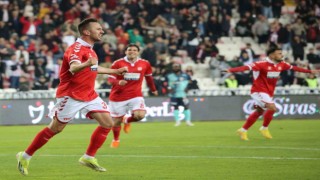 Trendyol Süper Lig: Sivasspor: 2 - Kayserispor: 1 (Maç sonucu)