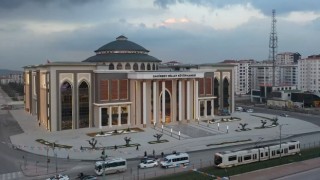 Türkiye'nin en büyük ikinci kütüphanesi o ilçede açıldı