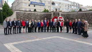 Uğur Nuri Akın: “Eczacı varsa hayat var”