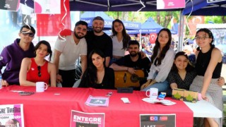 Uluslararası Odunpazarı 3D Gençlik Festivalinde tiyatro ekipleri stant açtı vatandaşları bilgilendirdi