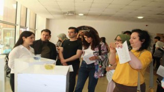 Üniversite öğrencilerinden çağdaş sanat sergisi