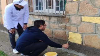Üniversite öğrencilerinden örnek davranış