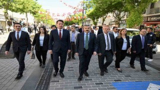 Uşakta engellilere farkındalık yürüyüşü gerçekleştirildi