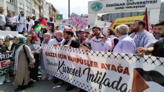Üsküdar Üniversitesi öğrencilerinden Gazzeye destek yürüyüşü