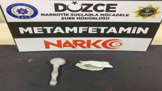 Uyuşturucu satıcısına polis baskını