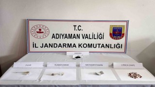 Uyuşturucuyla yakalanan 5 kişi gözaltına alındı