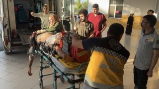 Üzerine yıldırım düşen tarım işçisi ağır yaralandı