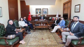 Vali Aksoy 14 Mayıs Eczacılık Gününü kutladı