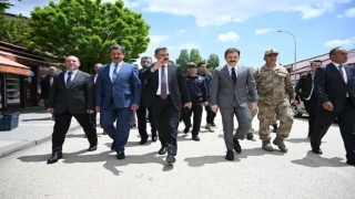 Vali Çiftçiden Narman çıkarması