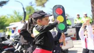 Vali Erkan Kılıç: Bolu, trafik kurallarına çok saygılı bir il
