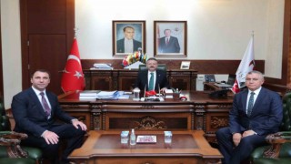 Vali Hüseyin Aksoy, Başkan Karabacakı makamında kabul etti