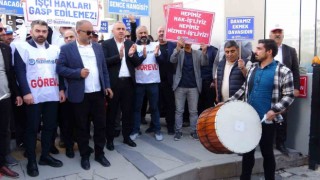 Vanda işten çıkarılan işçiler yürüyüş düzenledi