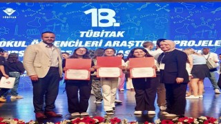 Vehbi Koç Ortaokulu öğrencilerinden bilimsel ve sportif başarı