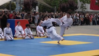 Yalovada 19 Mayıs coşkusu