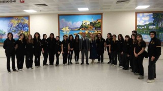 Yalovada hastane koridorları sanat galerisine döndü