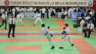 Yldırım Belediyesi karate şampiyonasına ev sahipliği yapıyor