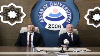 YÖK Başkanı Özvar ASÜde öğrencilerle buluştu