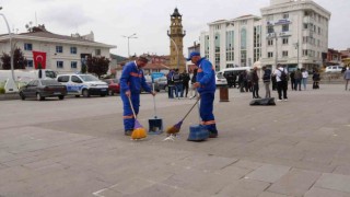 Yozgatta temizlik ve inşaat işçileri, 1 Mayısı çalışarak geçirdi