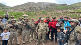 Yüksekovada kaybolan çocuk uyurken bulundu