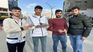 Yüksekovalı gençlerden örnek davranış: Yaralı güvercin kurtarıldı