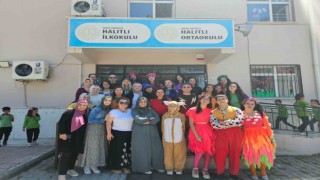 Yunusemre Kent Tiyatrosu Halıtlıda öğrencilerle buluştu